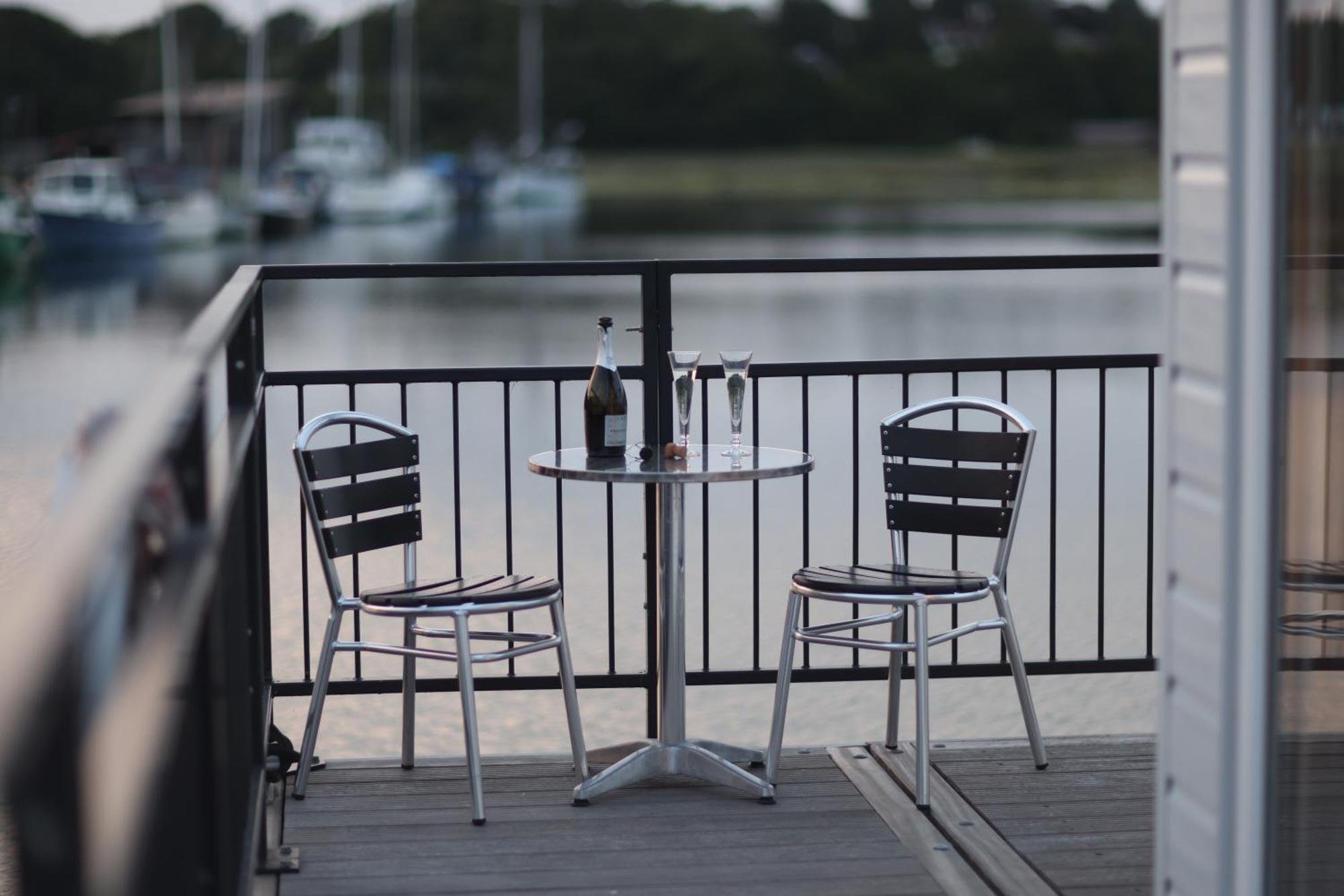 Mercury Yacht Harbour And Holiday Park Bursledon Экстерьер фото