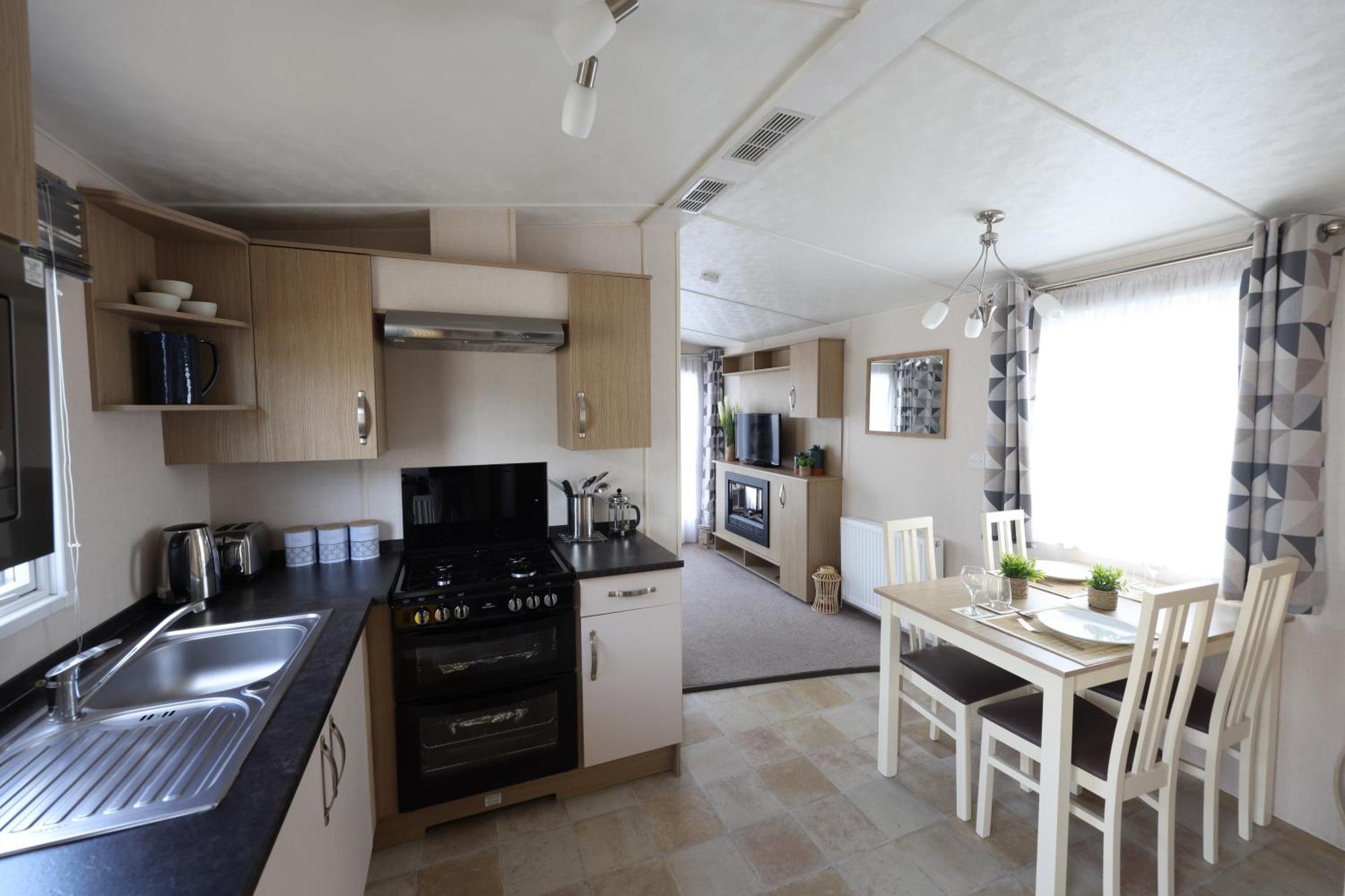 Mercury Yacht Harbour And Holiday Park Bursledon Экстерьер фото