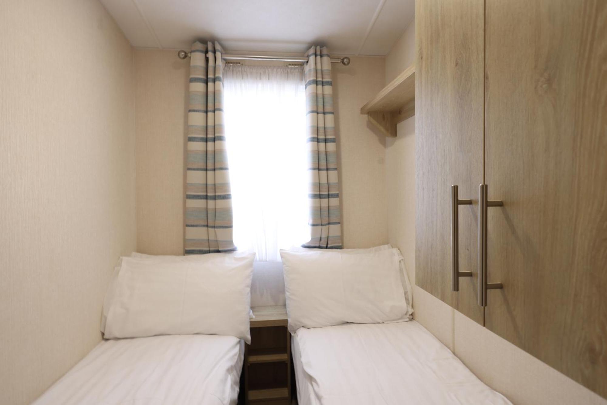 Mercury Yacht Harbour And Holiday Park Bursledon Номер фото
